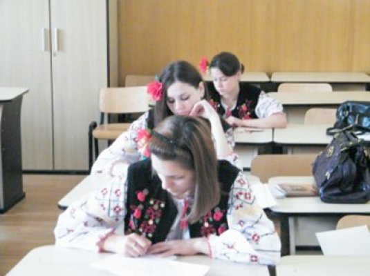 Olimpiada Naţională de Matematică a reunit la Năvodari sute de elevi din România